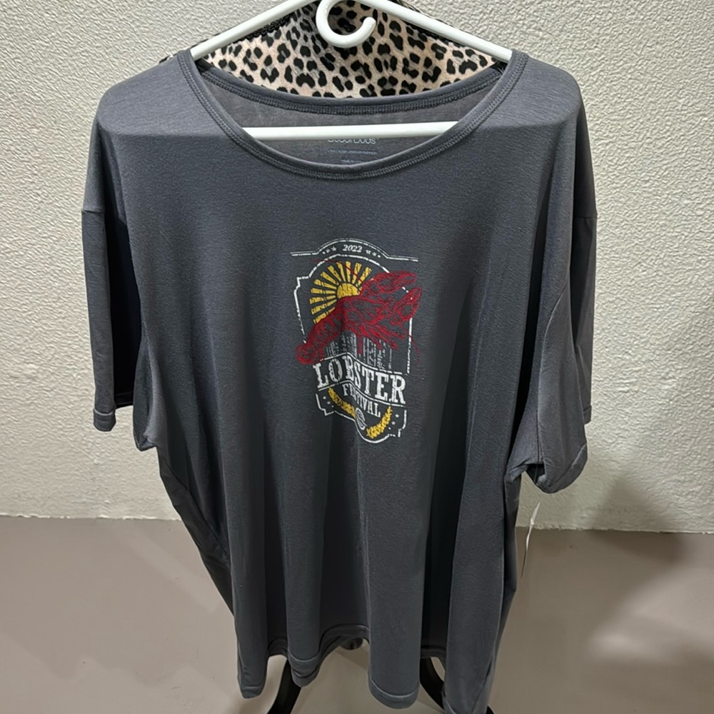 Men’s pj top only can be worn as a tee shirt